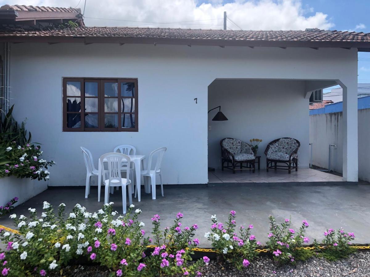 Casinha De Praia Na Fazenda Da Armacao Governador Celso Ramos Zewnętrze zdjęcie